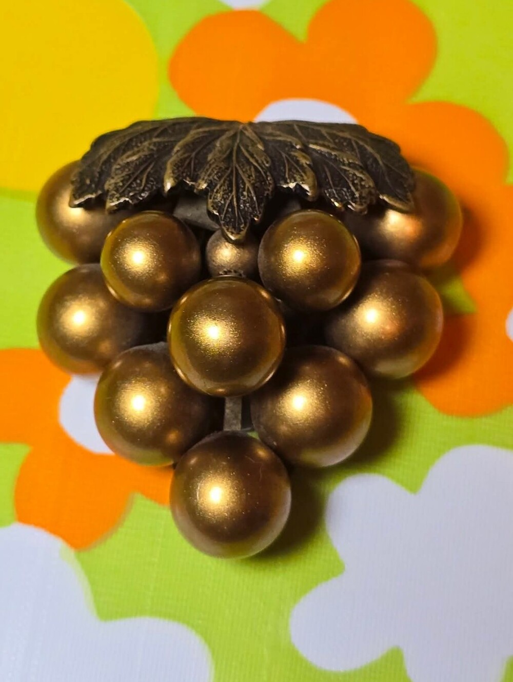 Antique | Gold Tone Grape Cluster Scarf Flip with Leaf Accent